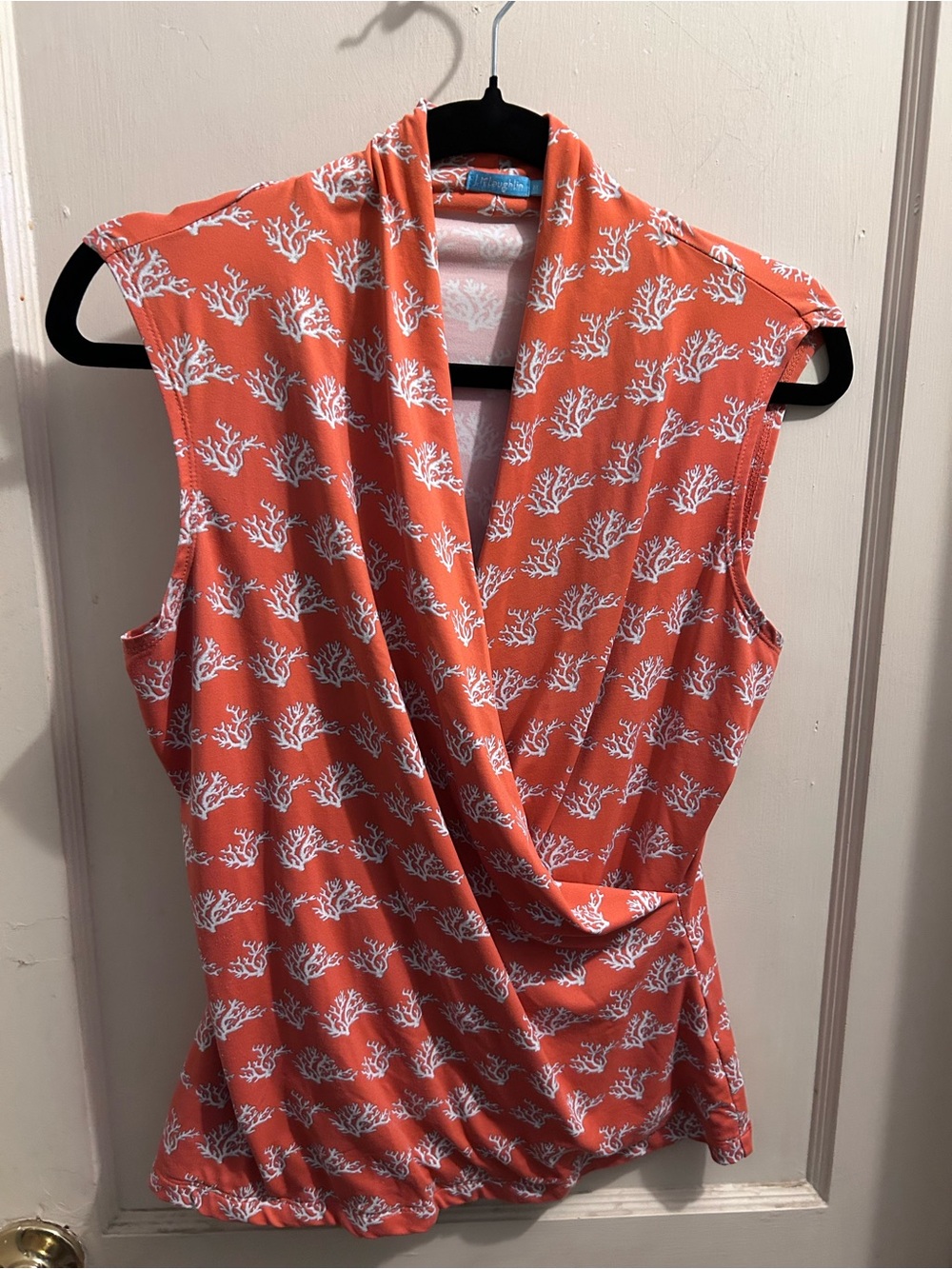 J. McLaughlin Coral Sleeveless Wrap-Style Blouse with White Coral Print Medium